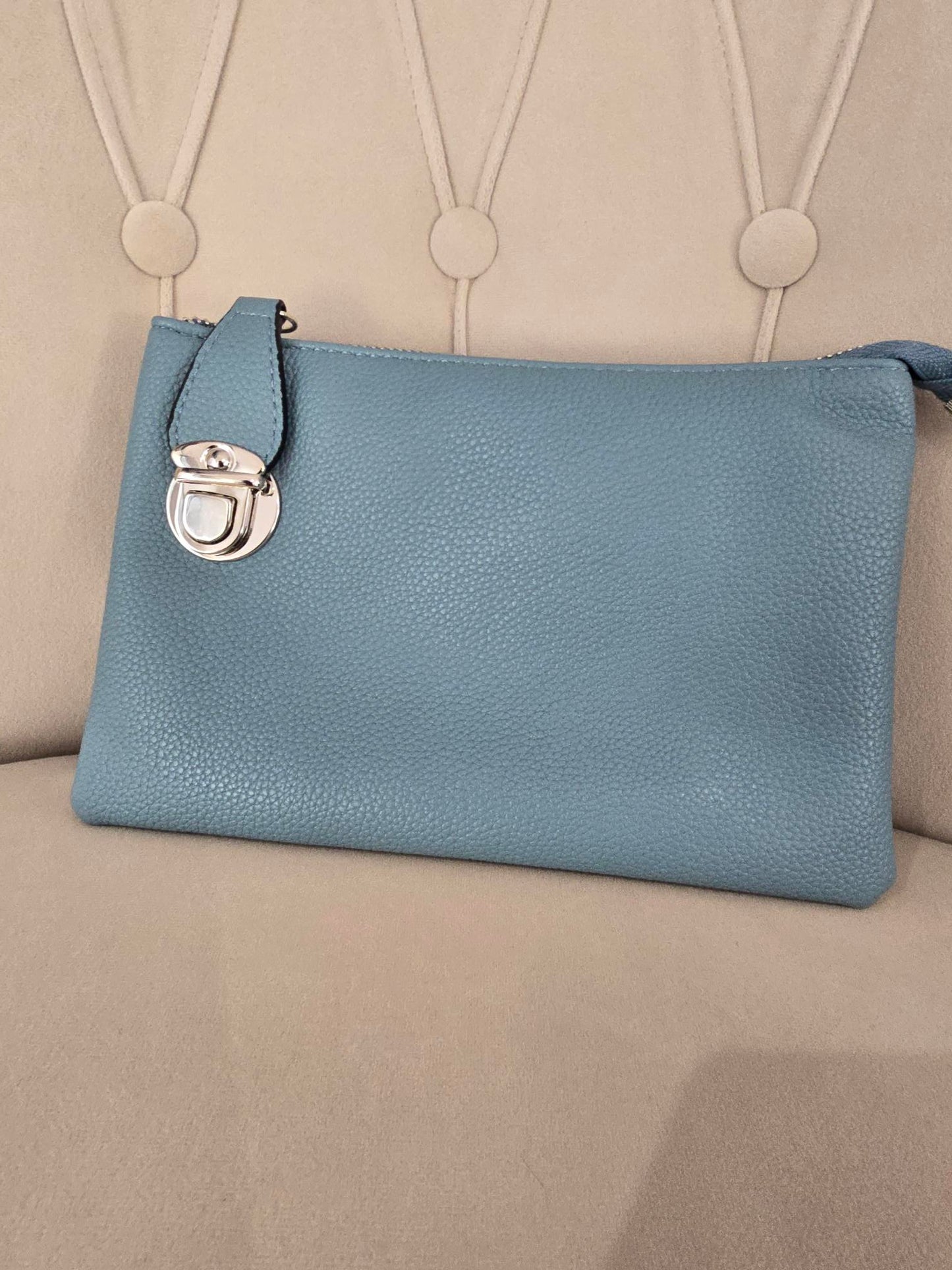 Crossover Body Handbag with clasp Denim